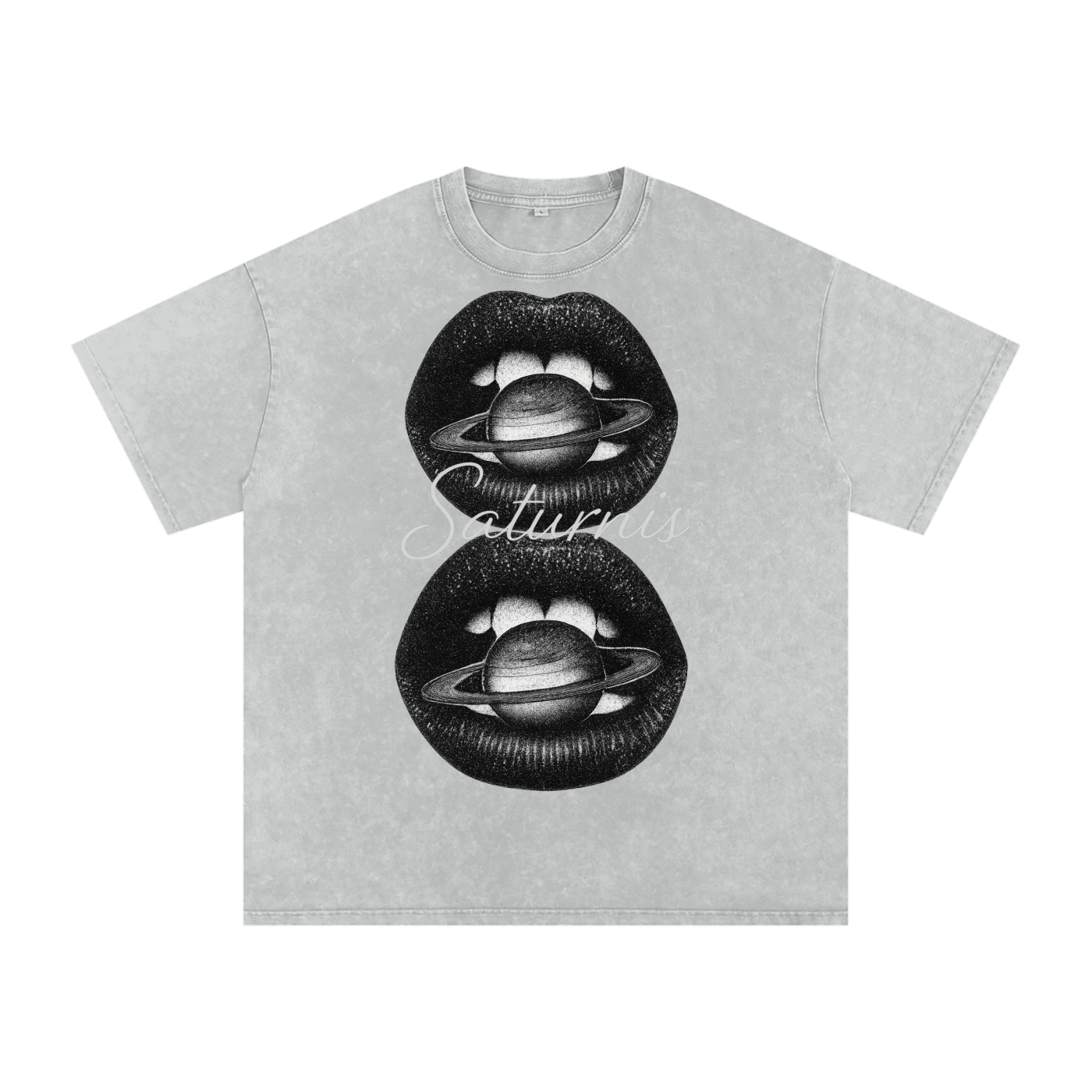 saturn lips tee